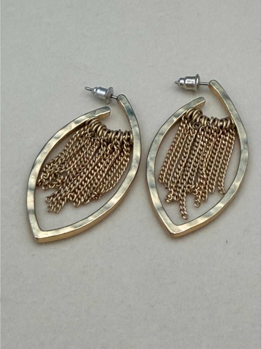 Quality Gold leaf frame chain earrings